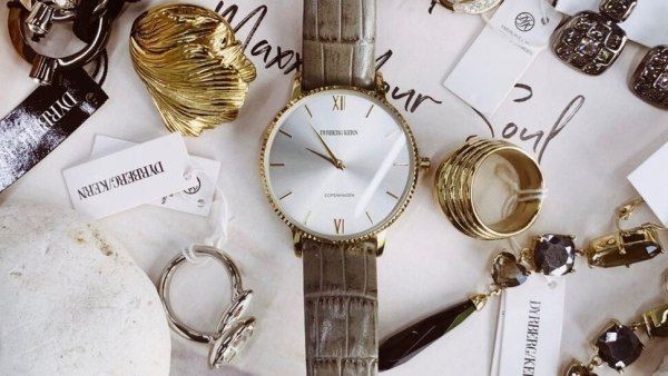 Часы и бижутерия DYRBERG/KERN