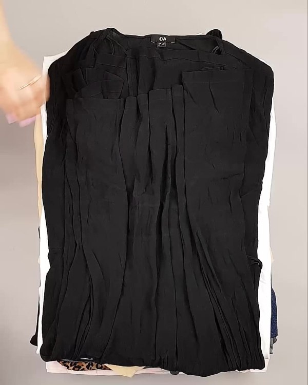 Фотография  816 - C&A Summer mix 022024#15 кг, ЛОТ №6063 оптом