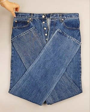 Фотография  295 - Джинсы LEVIS муж #7,5 кг, ЛОТ №7013 оптом