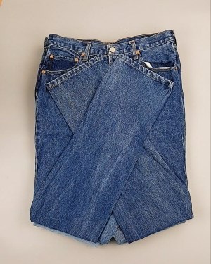 Фотография  931 - Джинсы LEVIS муж #7,6 кг, ЛОТ №7015 оптом