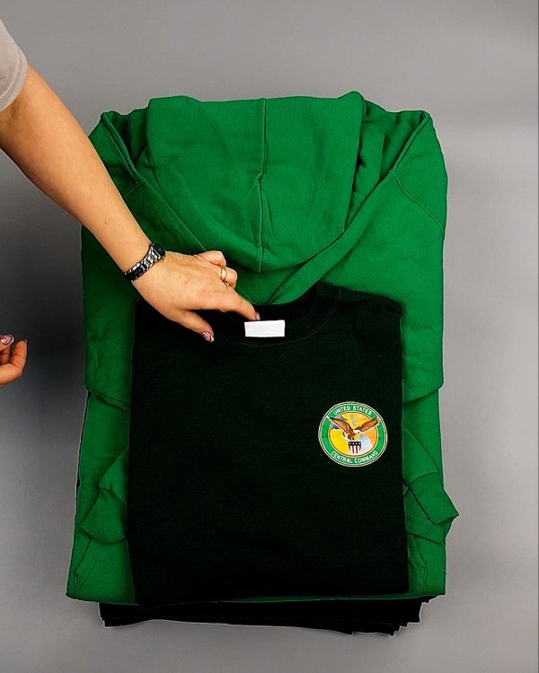 Фотография  298 - Толстовки м/ж (Sweat Tops)#20 кг, ЛОТ №7431 оптом