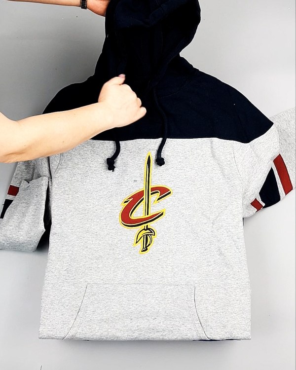 Фотография  846 - HOODIE CAN 084#10 кг, ЛОТ №7426 оптом