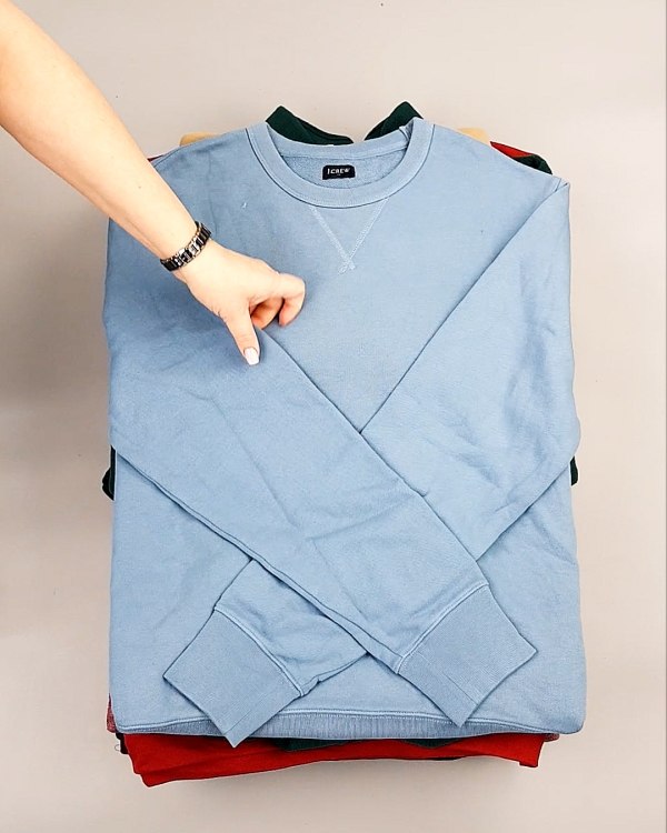 Фотография  503 - SWEATSHIRT CAN 084#10 кг, ЛОТ №7619 оптом