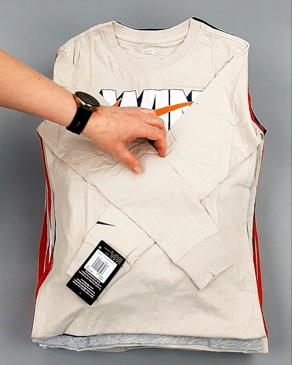 Фотография  631 - Тонковки детские NIKE CAN 084#5 кг, ЛОТ №7971 оптом