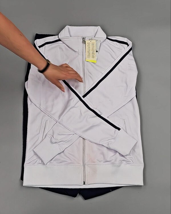 Фотография  803 - Спортивные костюмы  AD83#4 шт, ЛОТ №8637 оптом