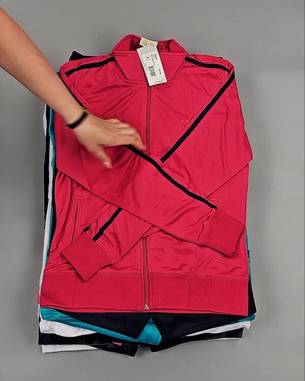 Фотография  326 - Спортивные костюмы  AD83#10 шт, ЛОТ №8639 оптом