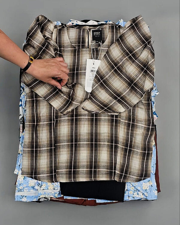 Фотография  995 - GEORGE+ARCADIA mix S AD16#10 кг, ЛОТ №8884 оптом