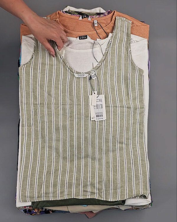 Фотография  322 - B.YOUNG Summer mix 045#17 кг, ЛОТ №8918 оптом