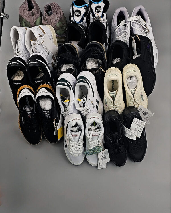 Фотография  199 - Кроссовки Reebok#23 шт, ЛОТ №8895 оптом