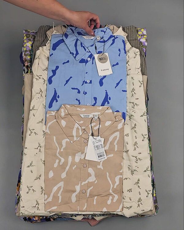 Фотография  758 - B.YOUNG Summer mix 045#17 кг, ЛОТ №8918 оптом