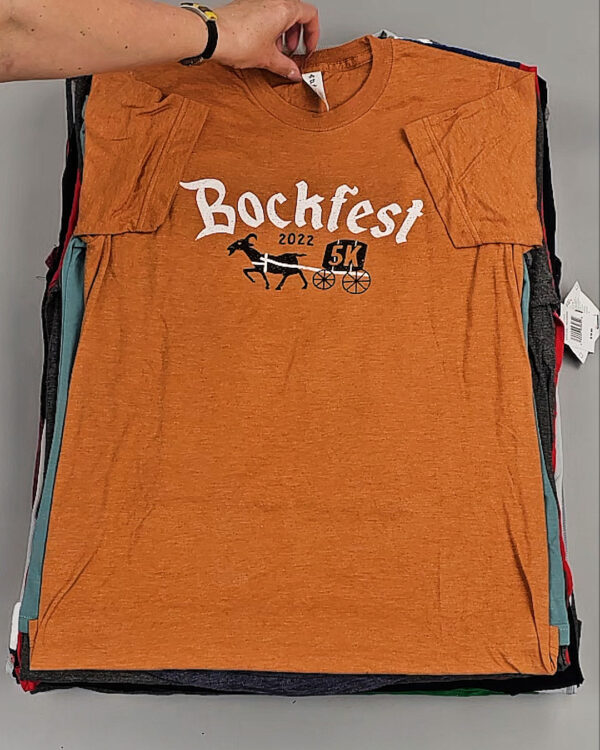 Фотография  924 - Футболки СТОК CAN 084#5 кг, ЛОТ №9000 оптом