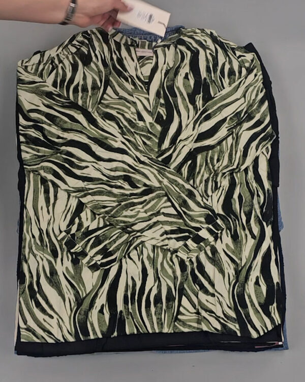 Фотография  631 - CARMACOMA mix 075#25 шт, ЛОТ №9014 оптом