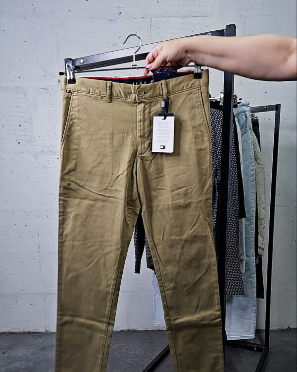 Фотография  259 - LACOSTE, CALVIN KLEIN, TOMMY HILFIGER, GUESS + 075#20 шт, ЛОТ №9072 оптом