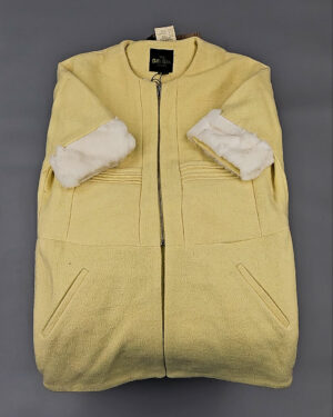 Купить Верхняя одежда Корея 085#15 кг, ЛОТ № СТ-9249 оптом