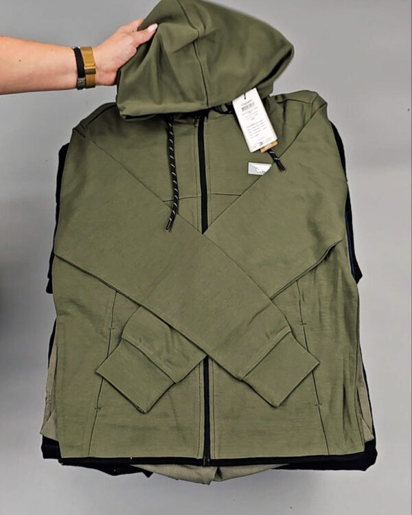 Фотография  657 - JACK JONES Men Winter mix 075#20 кг, ЛОТ № СТ-9266 оптом