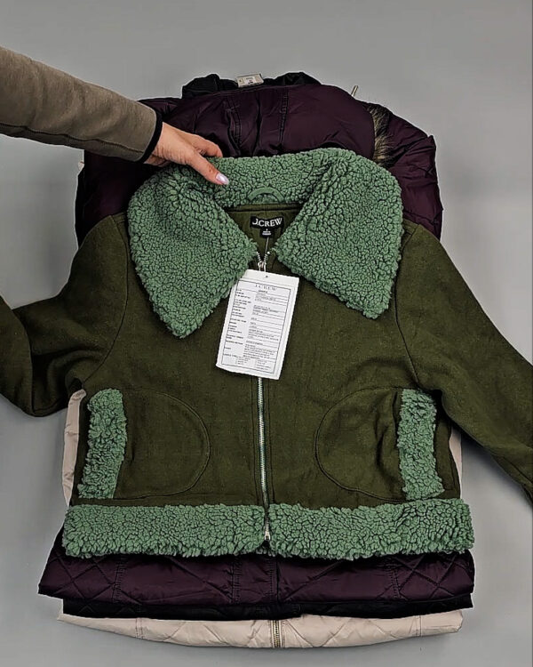 Фотография  461 - Верхняя одежда женская CAN 104#15 кг, ЛОТ СТ-9350 оптом