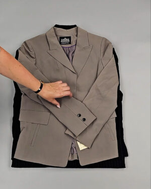 Фотография  694 - Жакеты Корея 085#10 кг, ЛОТ № СТ-9240 оптом