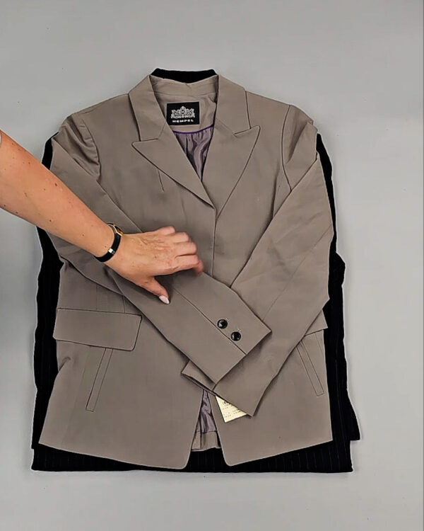 Фотография  468 - Жакеты Корея 085#10 кг, ЛОТ № СТ-9240 оптом