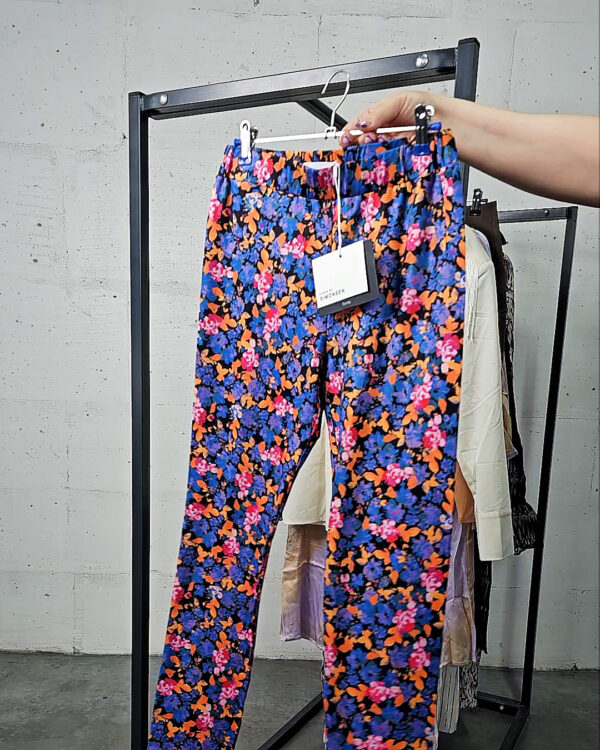 Фотография  687 - Karen by Simonsen mix 075#21 шт, ЛОТ №9095 оптом