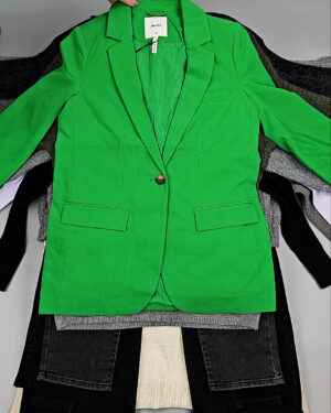 Фотография  983 - Bestseller Winter mix 104#15 кг, ЛОТ № СТ-9526 оптом