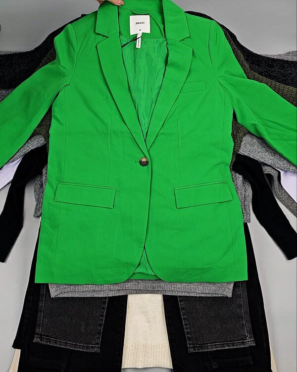 Фотография  360 - Bestseller Winter mix 104#15 кг, ЛОТ № СТ-9526 оптом