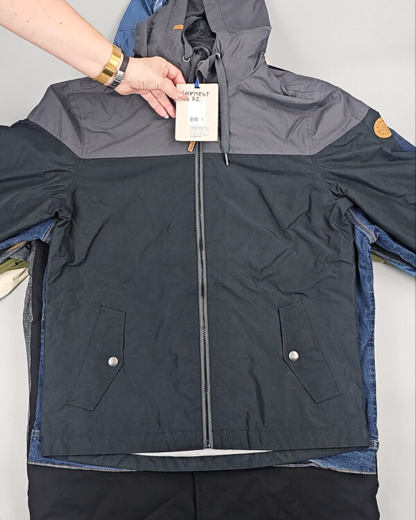 Фотография  700 - Ветровки BLEND HE + 075#10 кг, ЛОТ СТ-9569 оптом