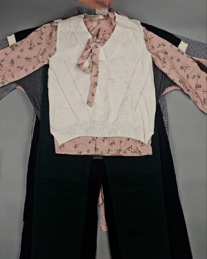 Фотография  826 - Комплекты жен Корея 085#5 кг, ЛОТ СТ-9574 оптом