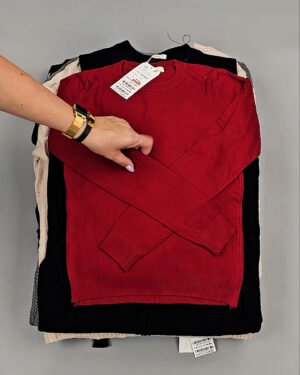 Фотография  973 - Джемпера Корея 085#7 кг, ЛОТ СТ-9415 оптом