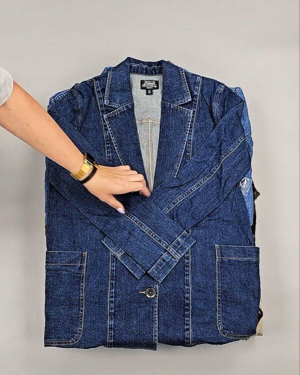 Фотография  749 - Ветровки женские CAN 104#12,7 кг, ЛОТ СТ-9405 оптом