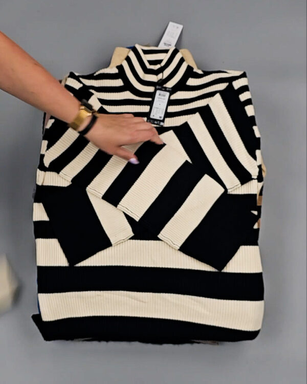 Фотография  707 - Джемпера Bestseller 104#7 кг, ЛОТ СТ-9423 оптом