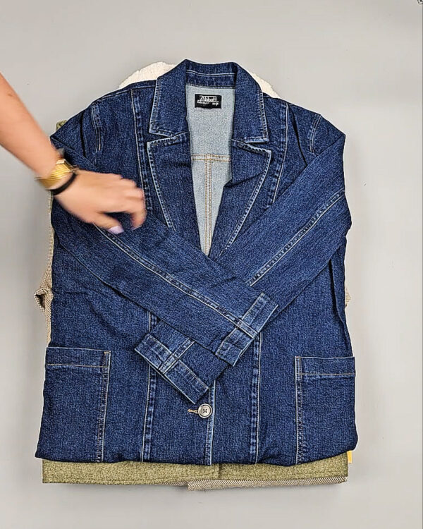 Фотография  538 - Ветровки женские CAN 104#12,5 кг, ЛОТ СТ-9404 оптом