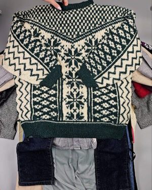 Купить Vintage Black#50 кг, ЛОТ СХ-0209 оптом