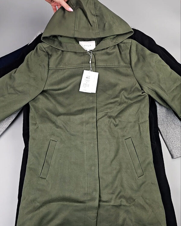 Фотография  515 - Пальто Bestseller 104#15,2 кг, ЛОТ СТ-9842 оптом