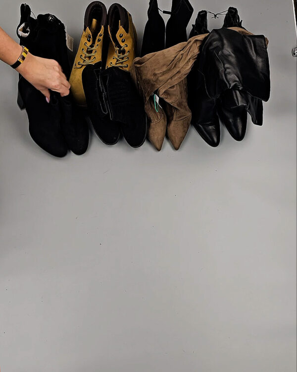 Фотография  653 - Обувь СТОК Demi шт#20 шт, ЛОТ СТ-9772 оптом