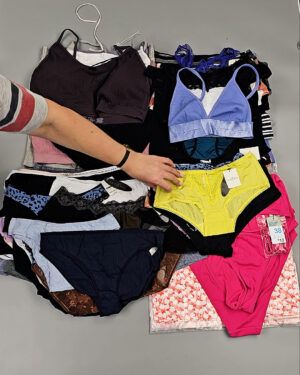 Фотография  685 - Нижнее белье (LINGERIE)#10 кг, ЛОТ СТ-9890 оптом